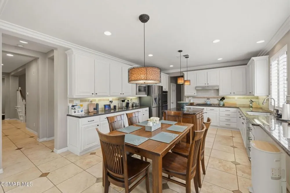 4391 Via Entrada Newbury Park, CA 91320