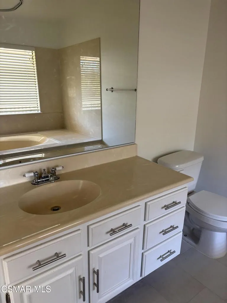 2600 Calle Abedul Thousand Oaks, CA 91360