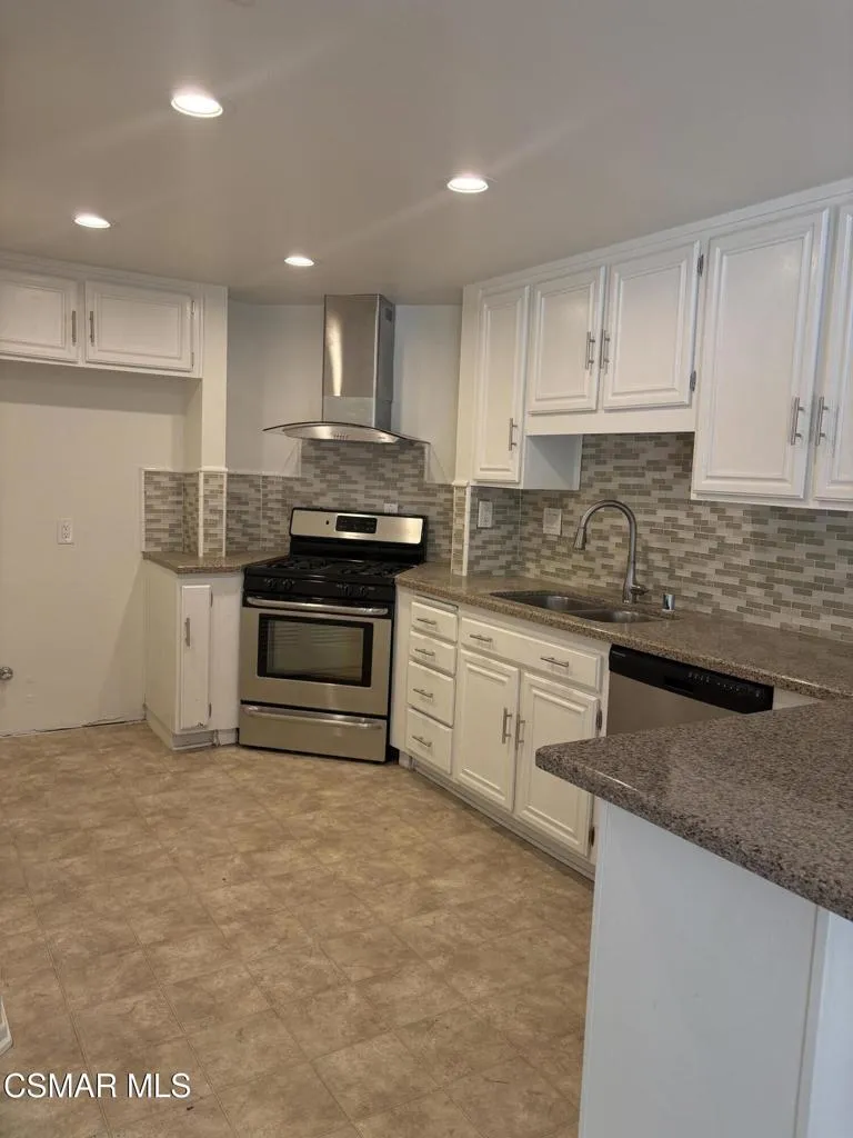 2600 Calle Abedul Thousand Oaks, CA 91360