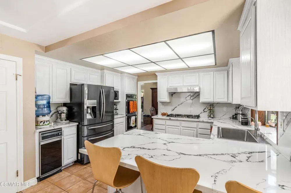 652 Stonebrook Street Simi Valley, CA 93065