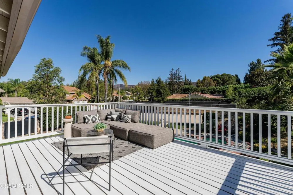 652 Stonebrook Street Simi Valley, CA 93065