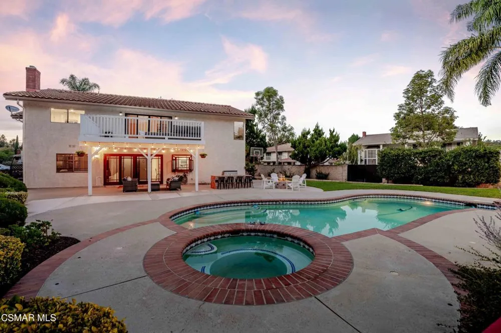 652 Stonebrook Street Simi Valley, CA 93065