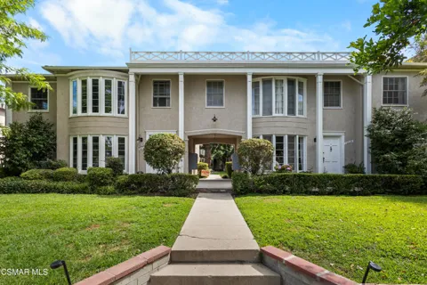 15234 Dickens Street #1/4