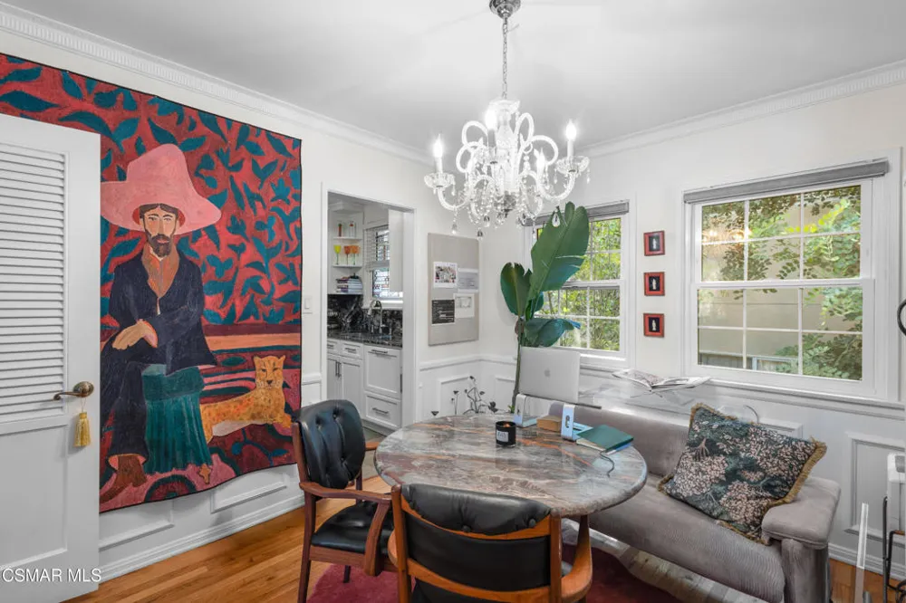 15234 Dickens Street #1/4 Sherman Oaks, CA 91403