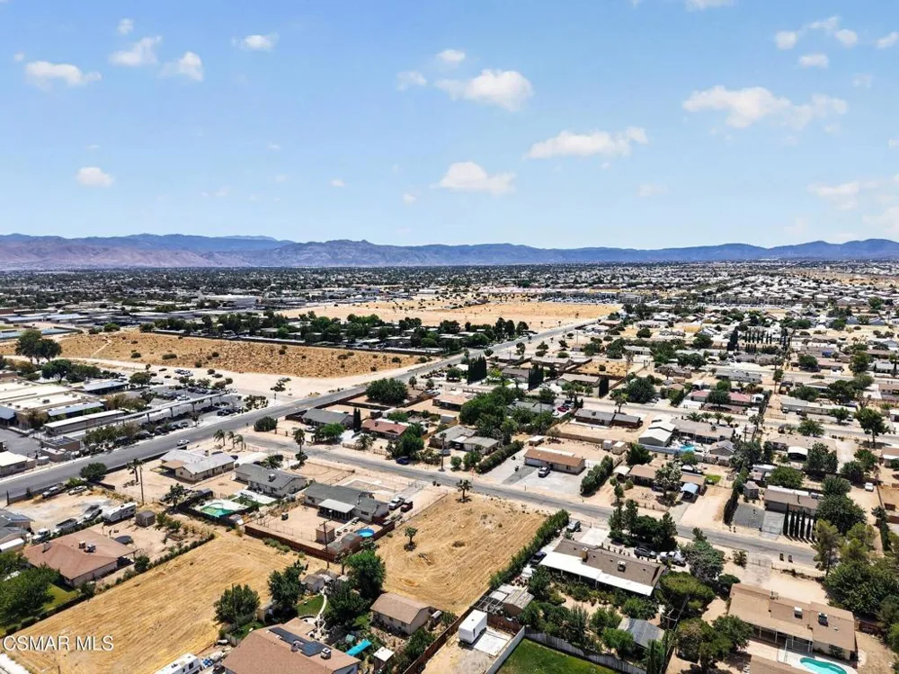 Pine Street Hesperia, CA 92345