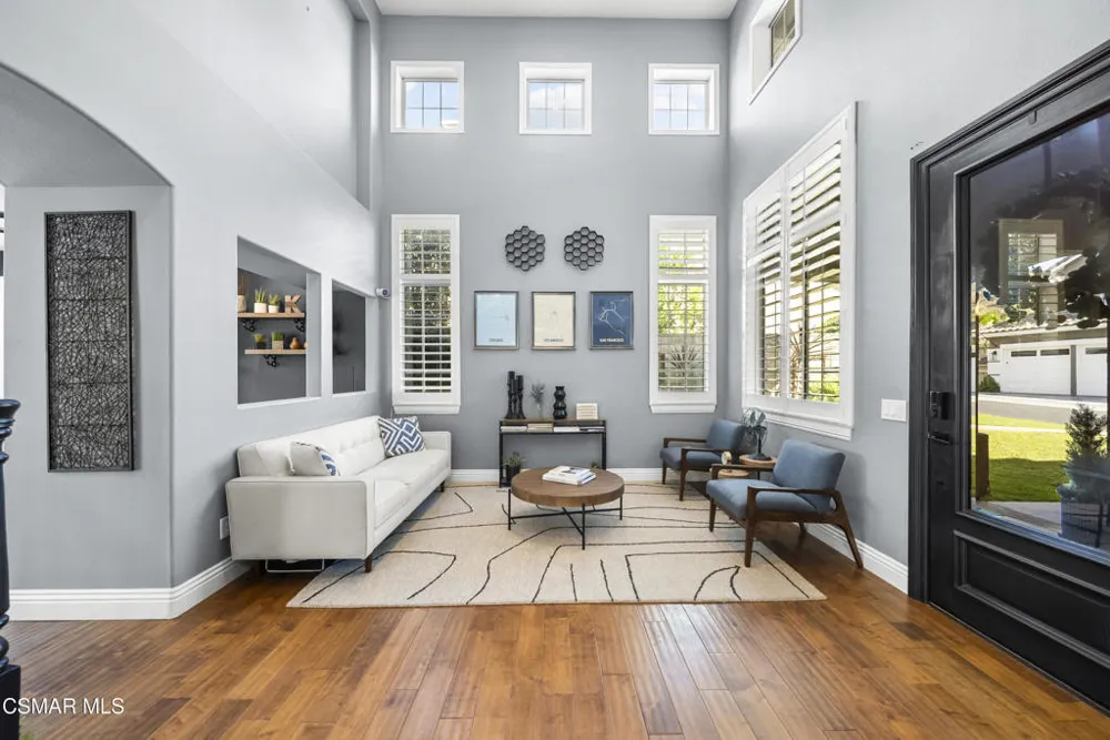 2591 Renata Court Thousand Oaks, CA 91362