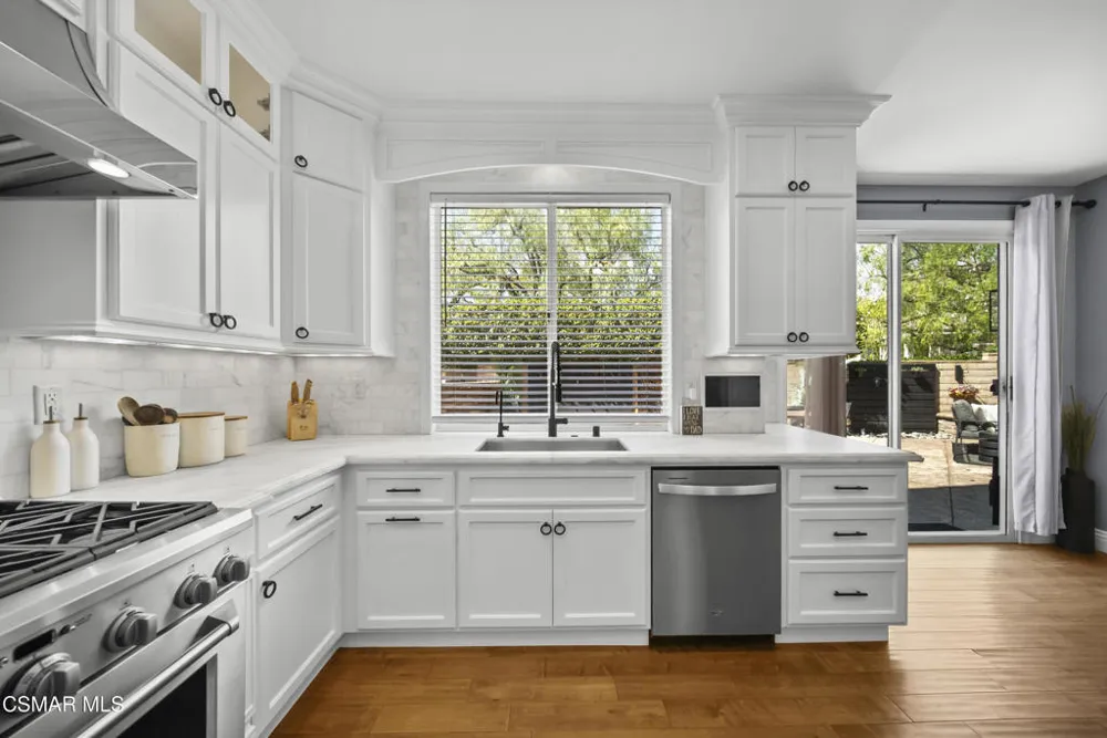 2591 Renata Court Thousand Oaks, CA 91362