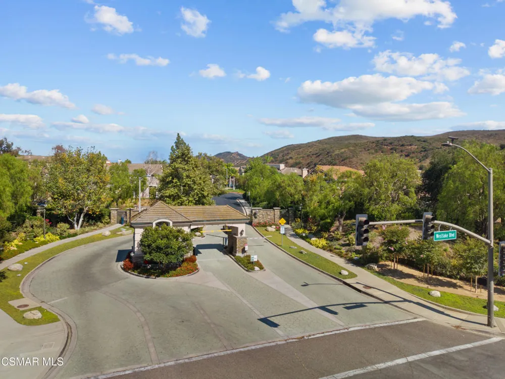 2591 Renata Court Thousand Oaks, CA 91362