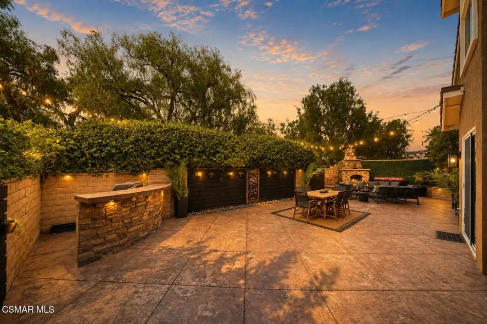 2591 Renata Court Thousand Oaks, CA 91362