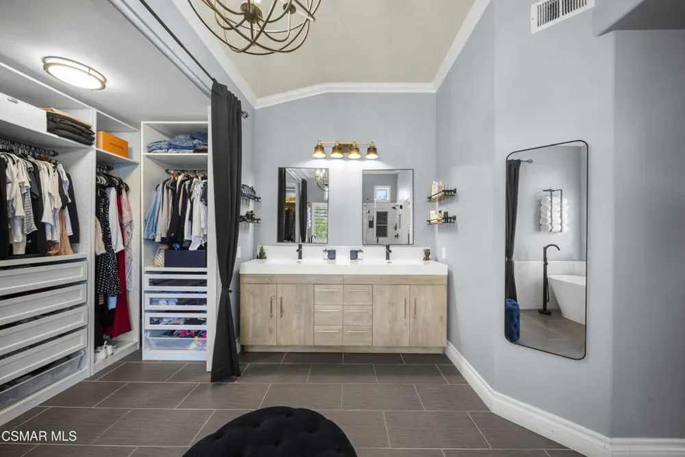 2591 Renata Court Thousand Oaks, CA 91362