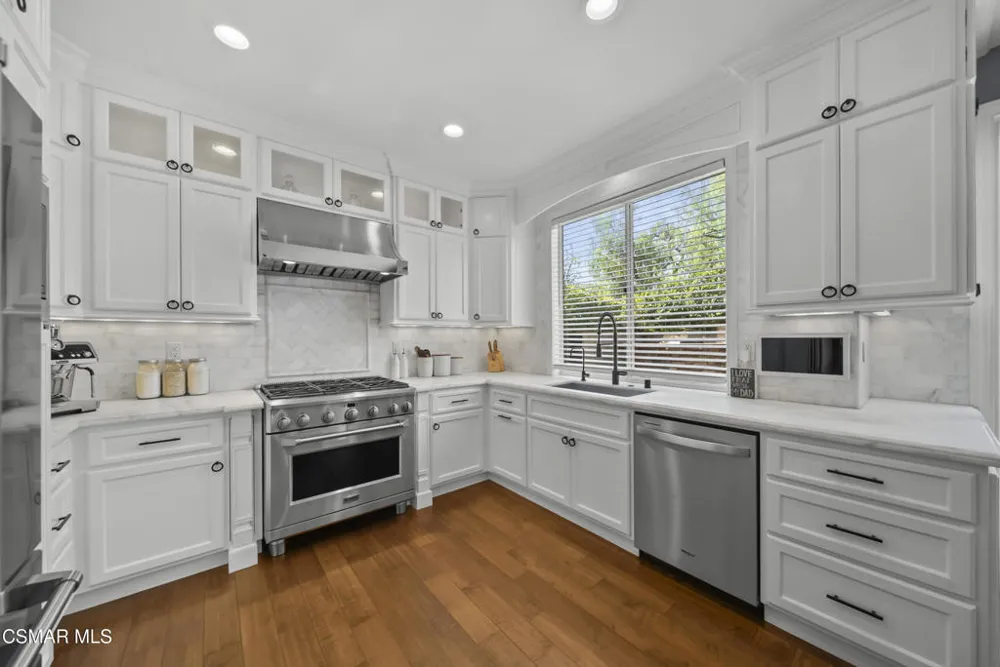 2591 Renata Court Thousand Oaks, CA 91362