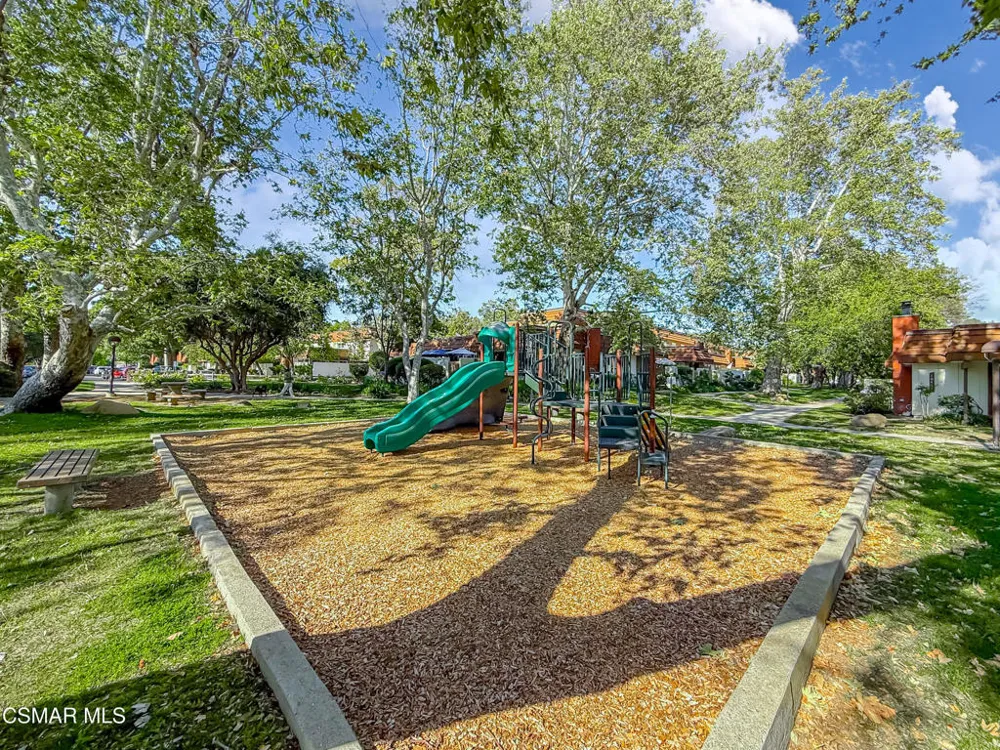 10435 Larwin Avenue Chatsworth, CA 91311