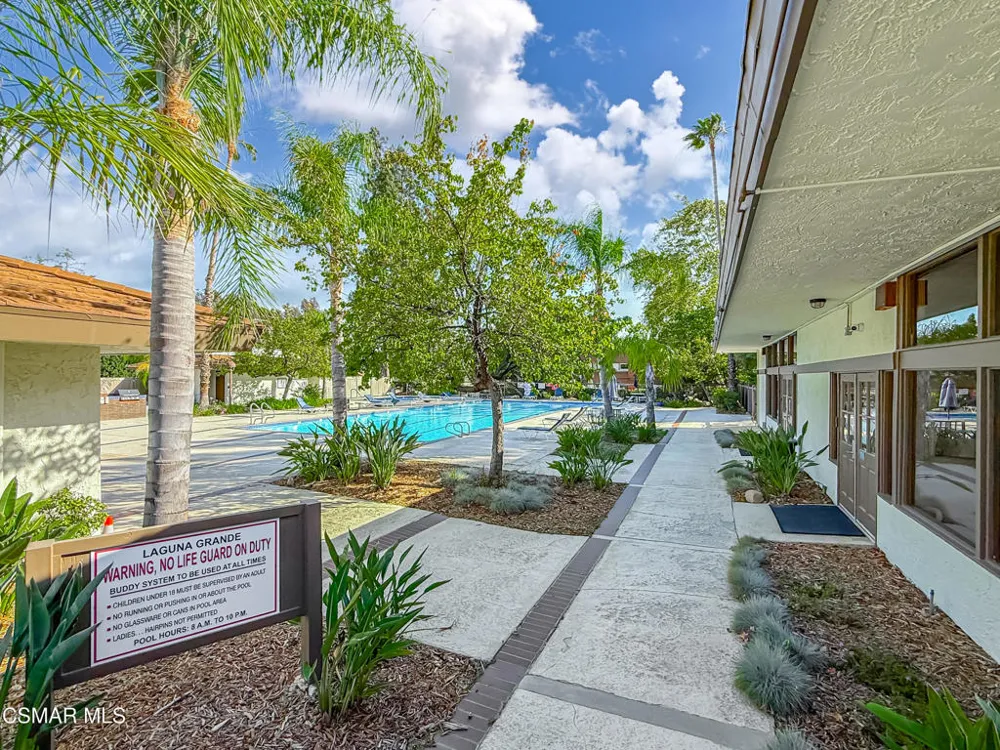 10435 Larwin Avenue Chatsworth, CA 91311