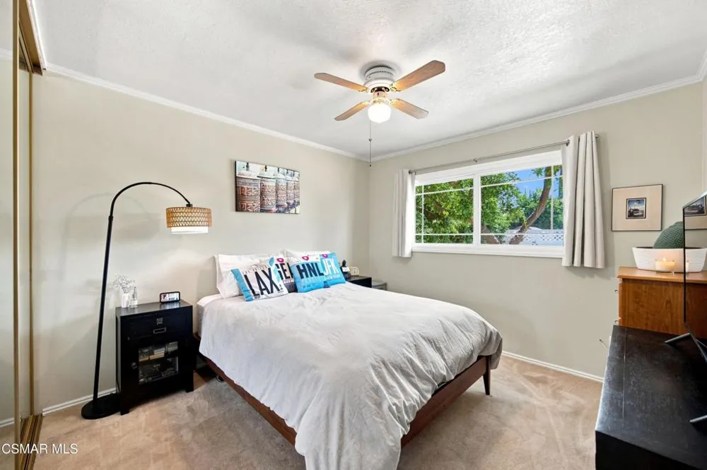 20256 Londelius Street Winnetka, CA 91306