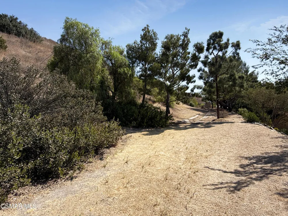2167 Stoneman Street Simi Valley, CA 93065