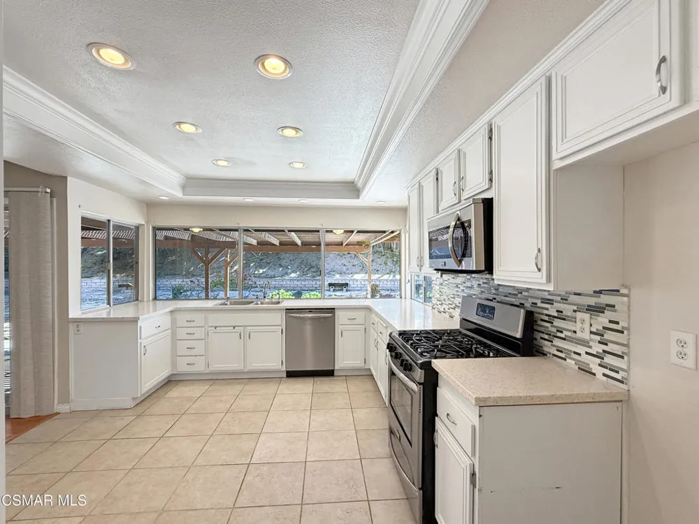 2167 Stoneman Street Simi Valley, CA 93065