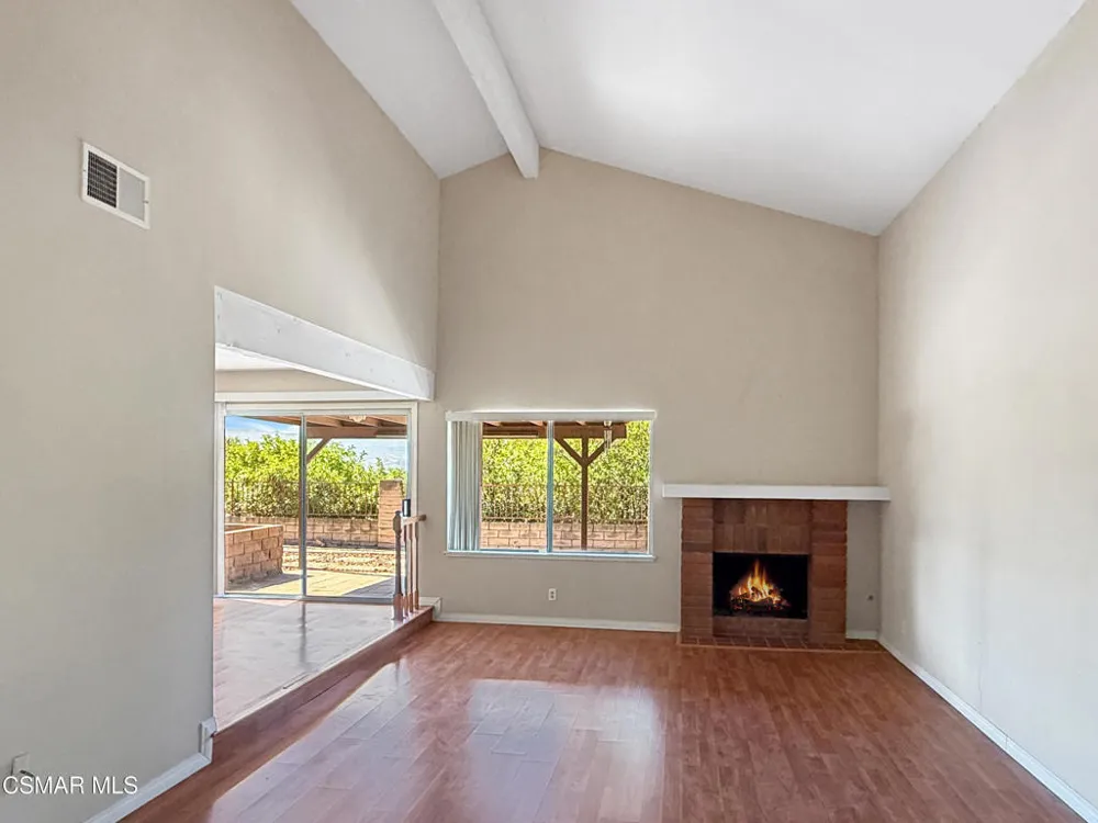 2167 Stoneman Street Simi Valley, CA 93065