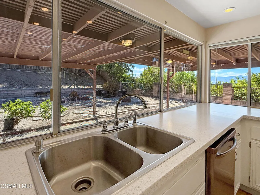 2167 Stoneman Street Simi Valley, CA 93065