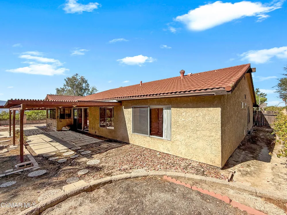 2167 Stoneman Street Simi Valley, CA 93065