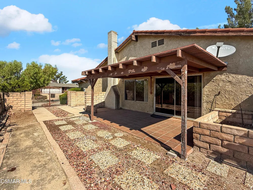 2167 Stoneman Street Simi Valley, CA 93065