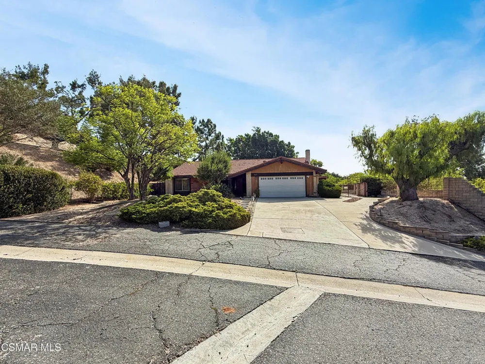 2167 Stoneman Street Simi Valley, CA 93065
