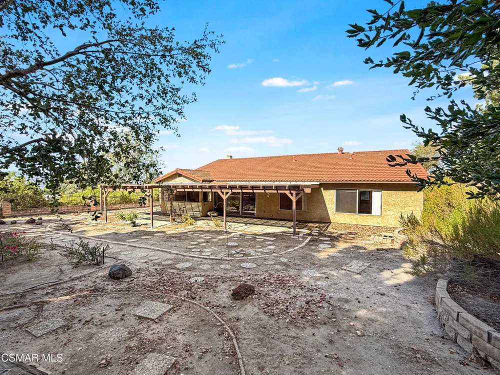 2167 Stoneman Street Simi Valley, CA 93065