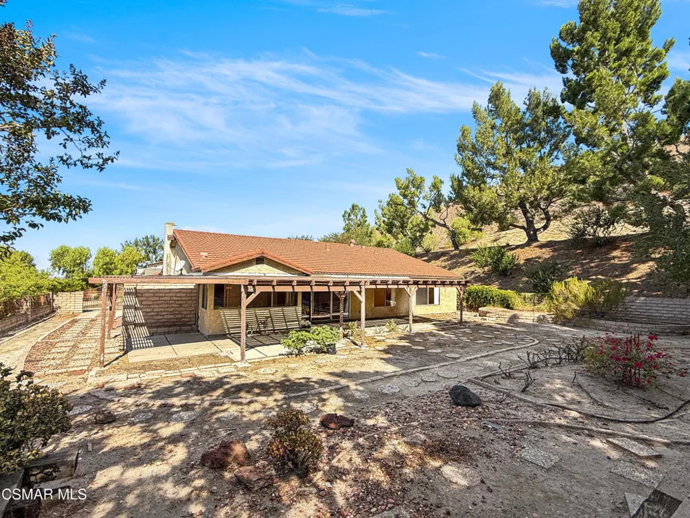 2167 Stoneman Street Simi Valley, CA 93065