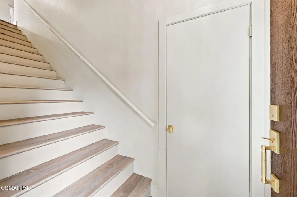 578 Via Colinas Westlake Village, CA 91362
