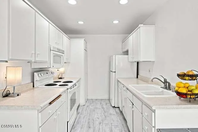 1218 Landsburn Circle Westlake Village, CA 91361