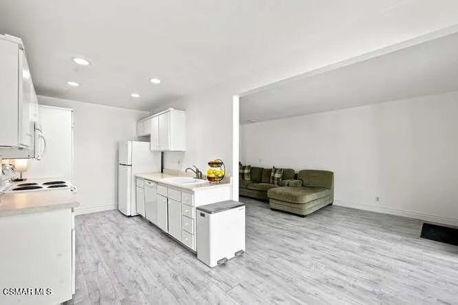 1218 Landsburn Circle Westlake Village, CA 91361