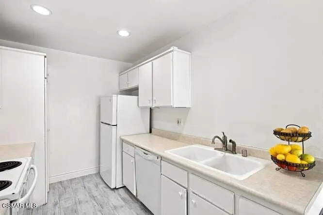 1218 Landsburn Circle Westlake Village, CA 91361