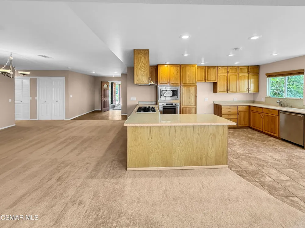 2161 Stoneman Street Simi Valley, CA 93065