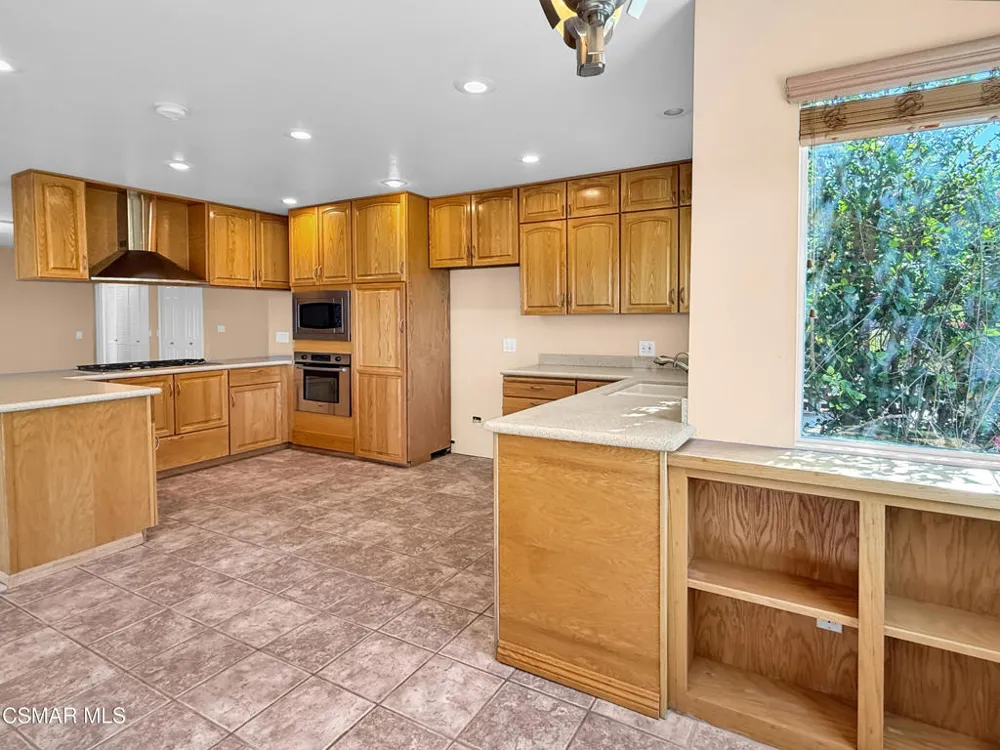 2161 Stoneman Street Simi Valley, CA 93065