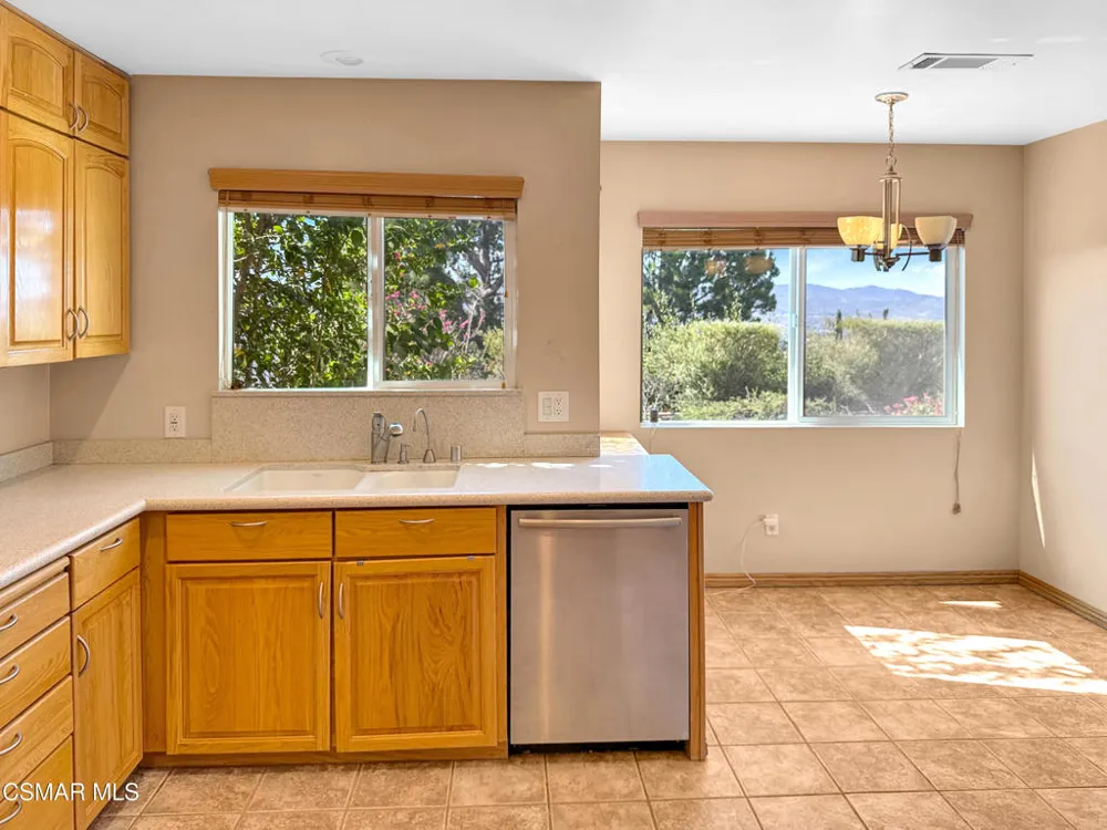 2161 Stoneman Street Simi Valley, CA 93065