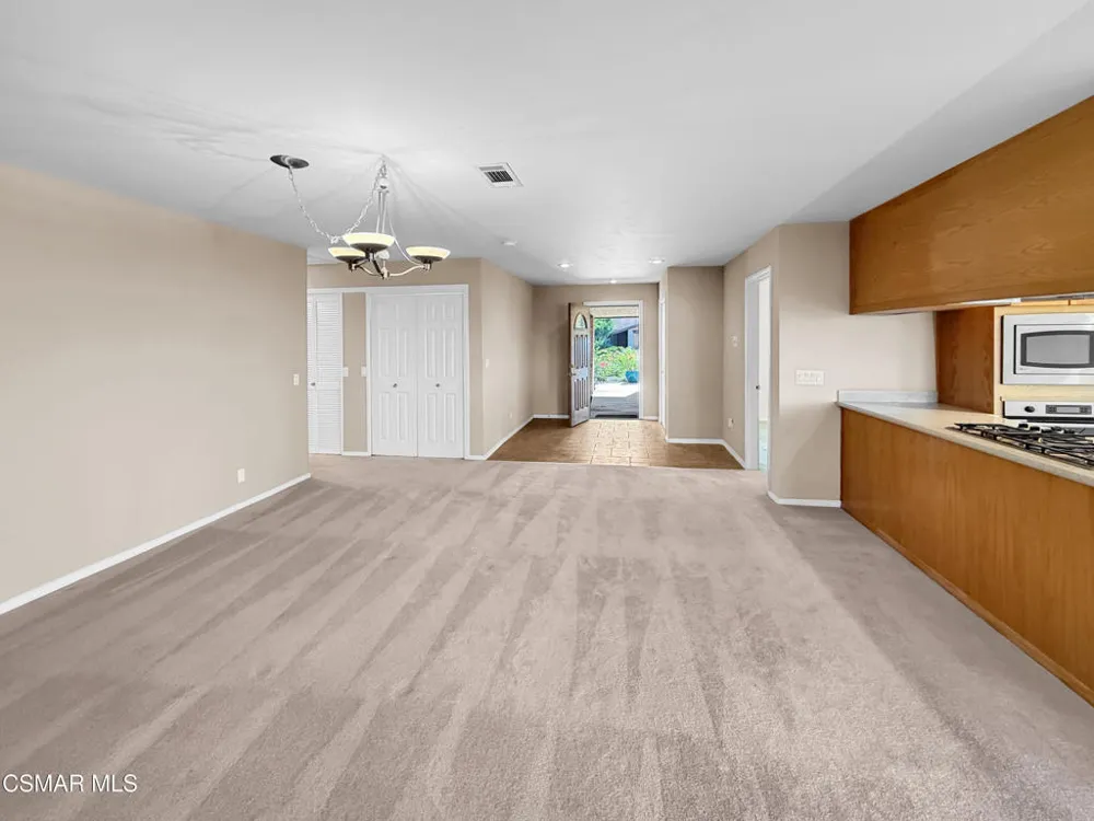 2161 Stoneman Street Simi Valley, CA 93065