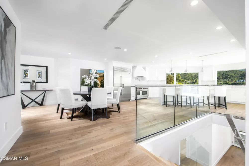 290 Lake Sherwood Drive Thousand Oaks, CA 91361