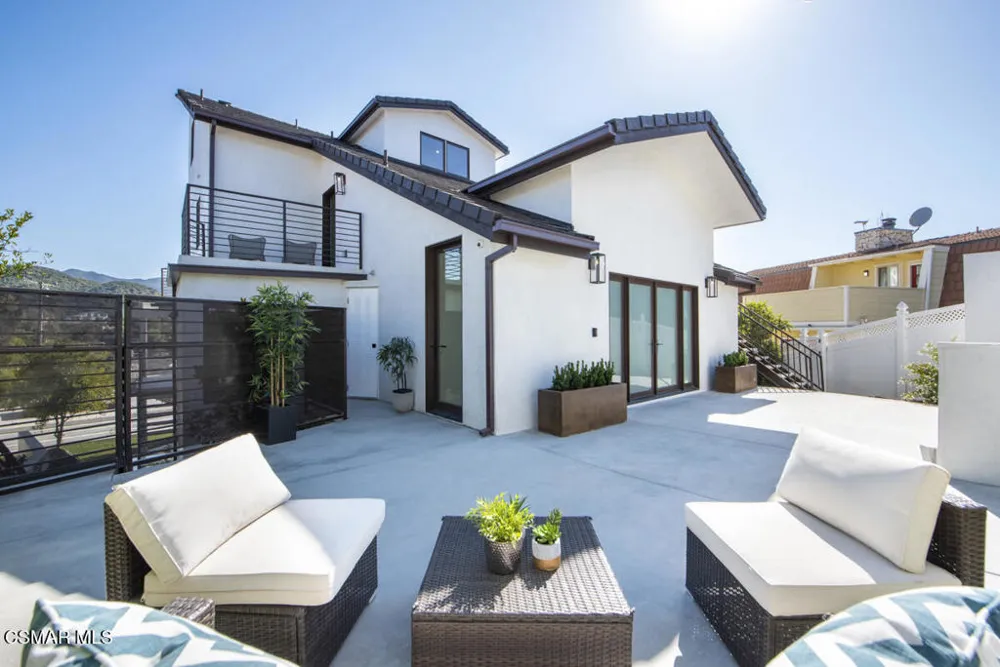 290 Lake Sherwood Drive Thousand Oaks, CA 91361