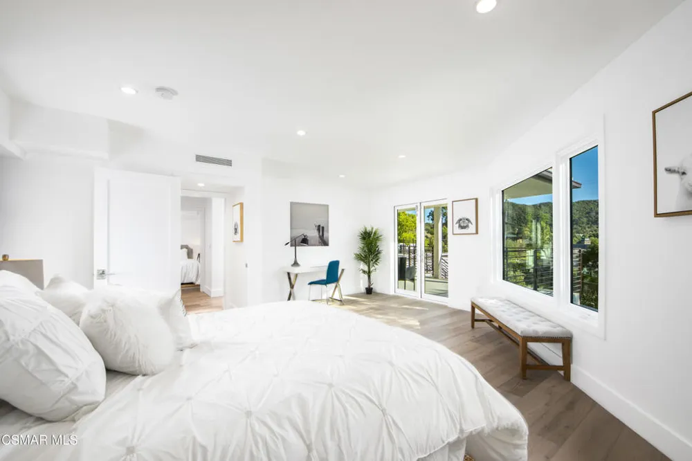 290 Lake Sherwood Drive Thousand Oaks, CA 91361
