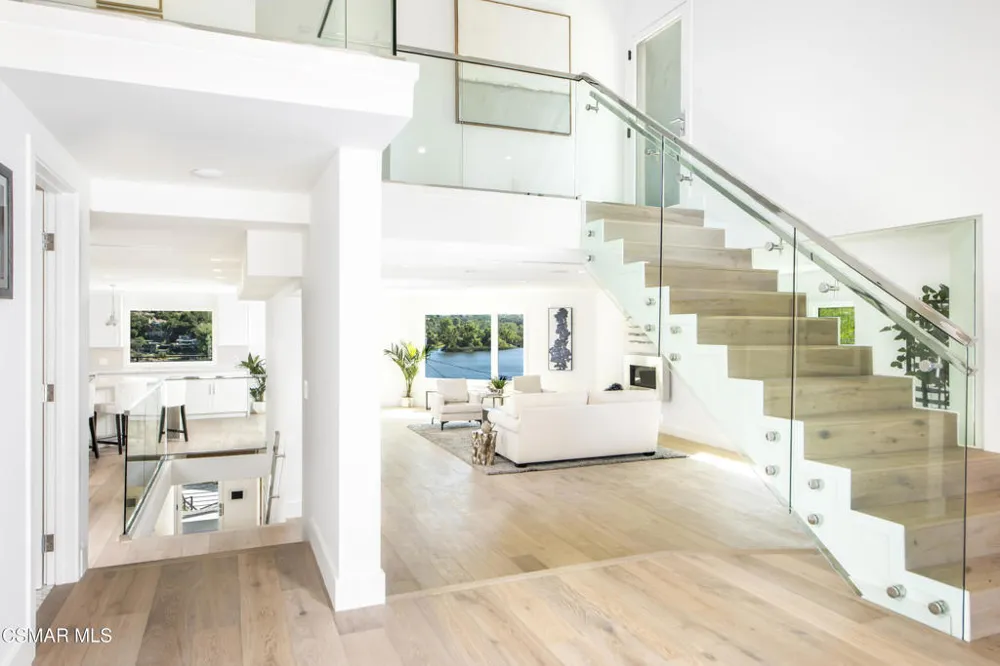 290 Lake Sherwood Drive Thousand Oaks, CA 91361