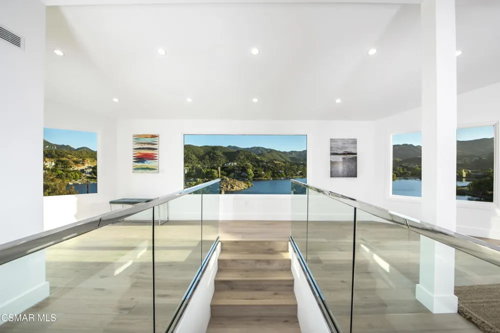 290 Lake Sherwood Drive Thousand Oaks, CA 91361