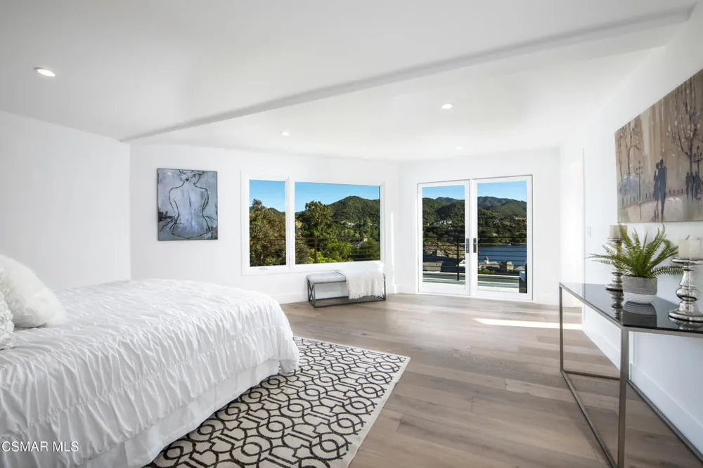 290 Lake Sherwood Drive Thousand Oaks, CA 91361