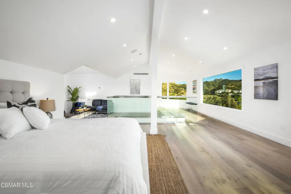 290 Lake Sherwood Drive Thousand Oaks, CA 91361