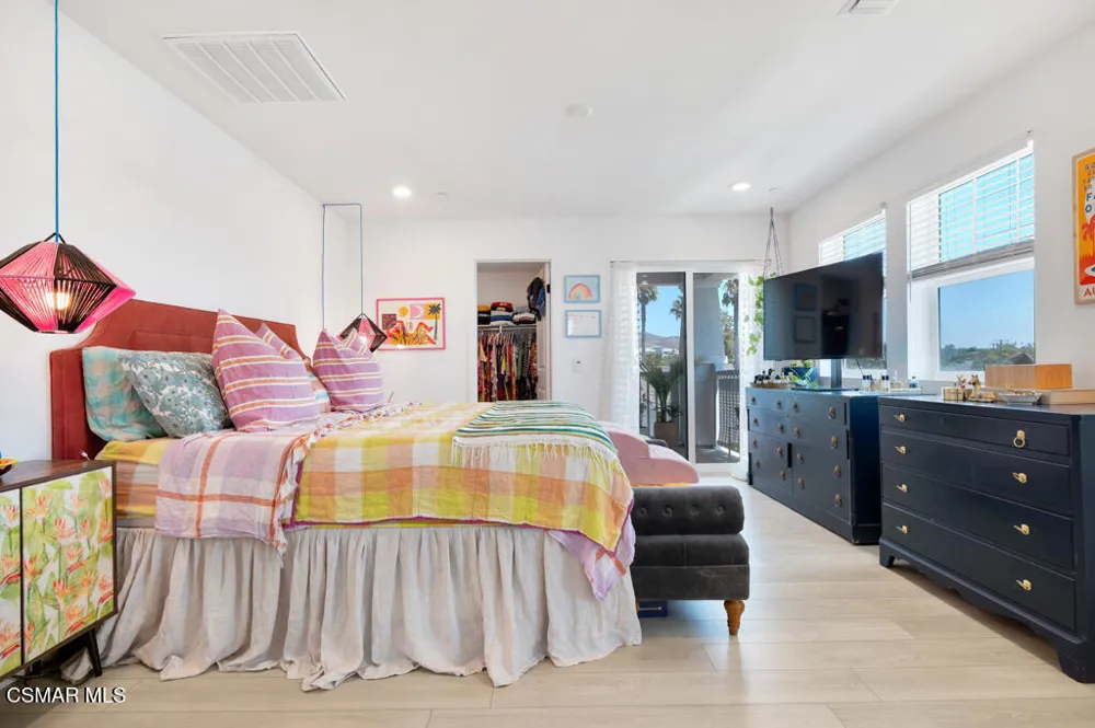 2742 Haley Point Drive #105 Ventura, CA 93003