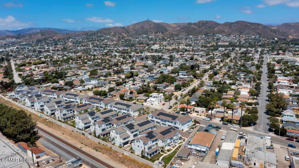 2742 Haley Point Drive #105 Ventura, CA 93003