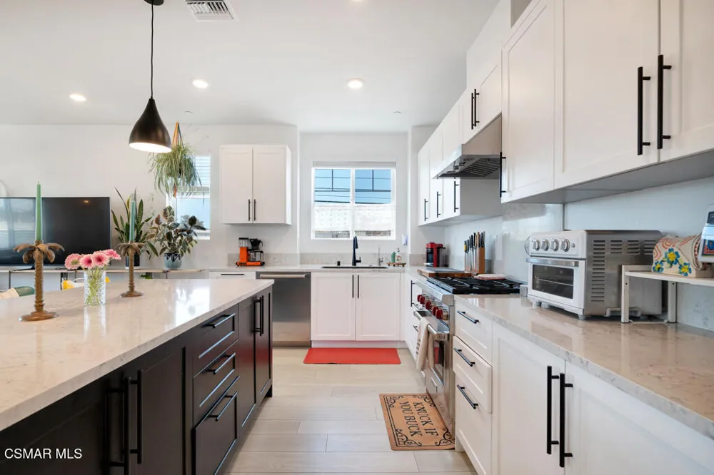 2742 Haley Point Drive #105 Ventura, CA 93003
