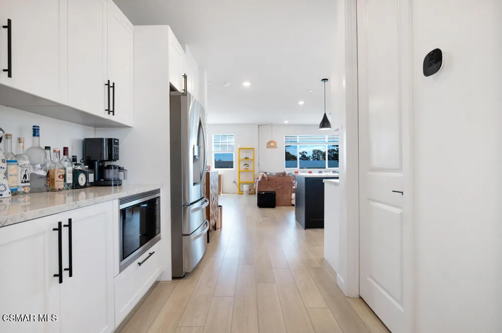 2742 Haley Point Drive #105 Ventura, CA 93003