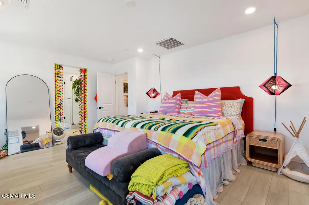 2742 Haley Point Drive #105 Ventura, CA 93003
