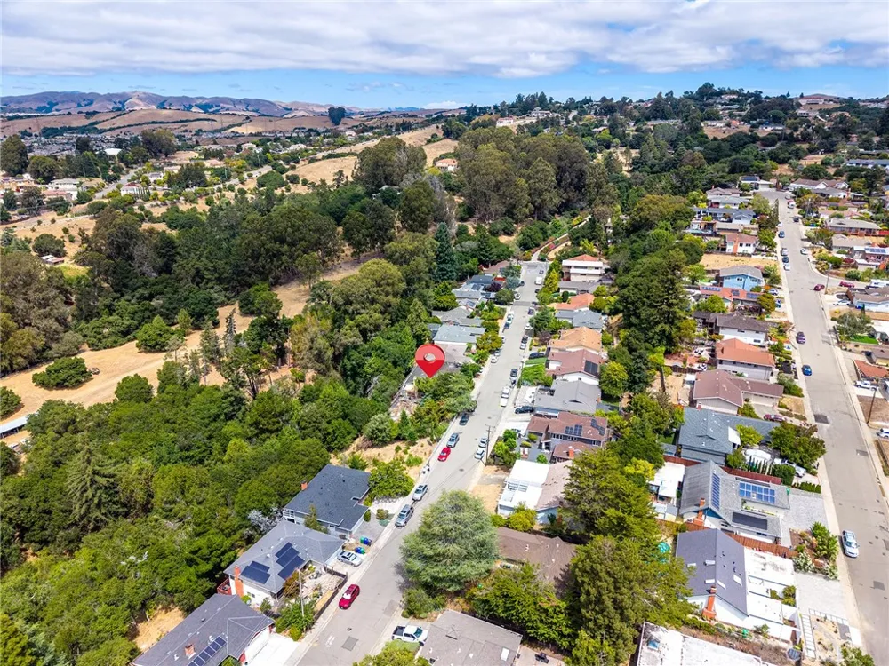 3370 Saddle Hayward, CA 94541