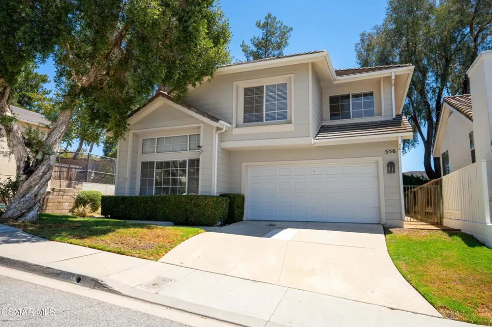 556 Myrtle Court Oak Park, CA 91377