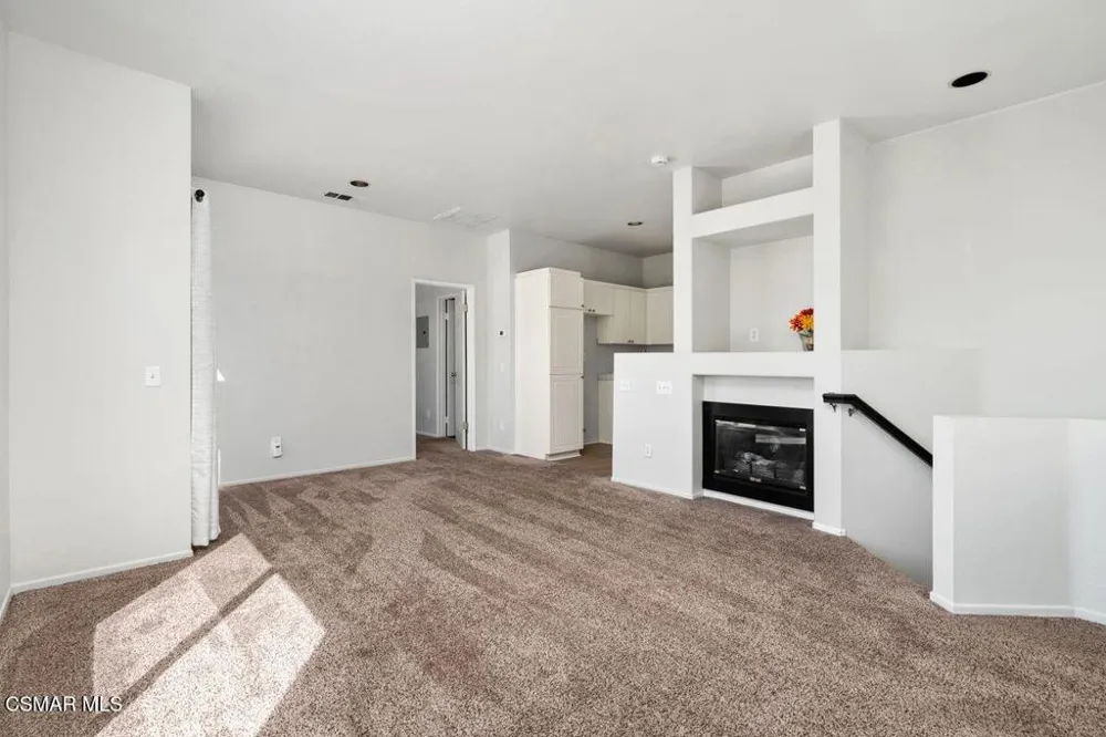 26963 Hillsborough Parkway #72 Valencia, CA 91354